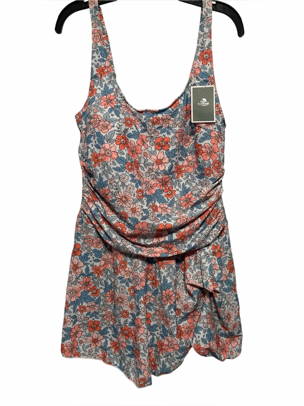 N/A nwt flattering